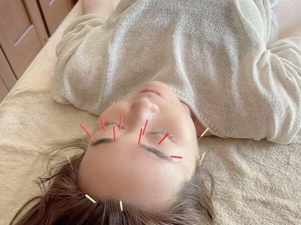 マナー研修【親しみや温かみはありつつ、所作がきれいなプロになる】｜ネイルサロン開業・経営ならビオネイル