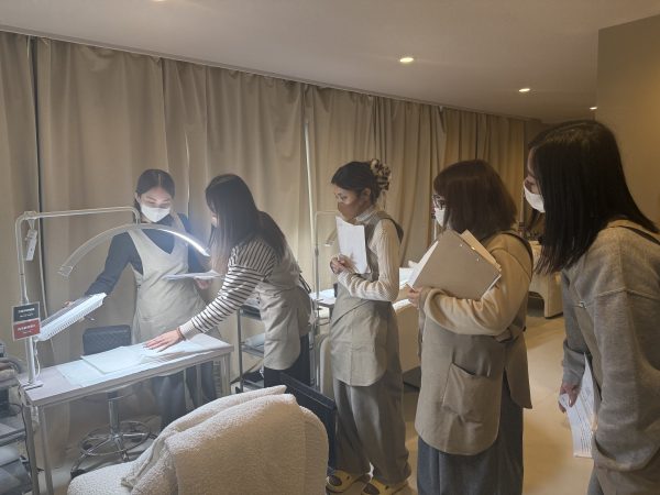 【研修】『今日はお休みですか？』とお客様に聞いてはいけない理由は？-ネイルサロン開業・経営コンサルティング東京で開催