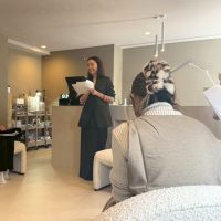 【研修】『今日はお休みですか?』とお客様に聞いてはいけない理由は?