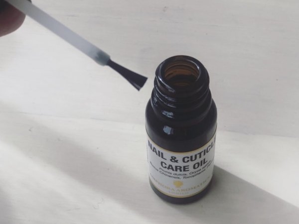 【新発売】英国生まれのアロマネイルオイル｜ネイルサロン開業・経営ならビオネイル