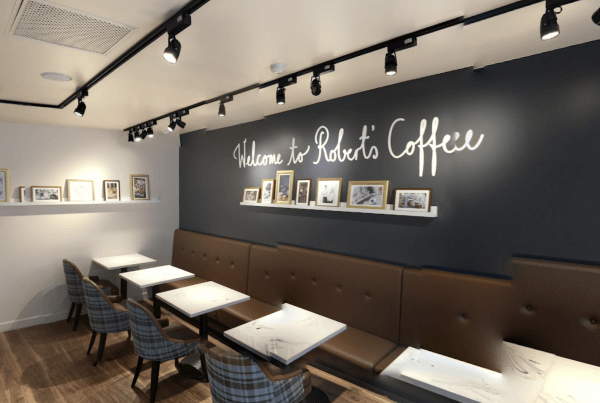 【3周年インタビュー】リピート率80％！のびのび売上を伸ばす放牧経営｜ネイルサロン開業・経営ならビオネイル