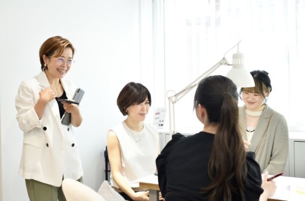 【ネイリスト・アイリスト対象】ビジネスマナー＆接客　新人研修｜ネイルサロン開業・経営ならビオネイル